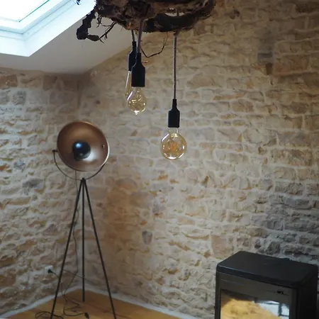 Pays De Joie - Gite-loft Le Piano Apartamento Montalembert