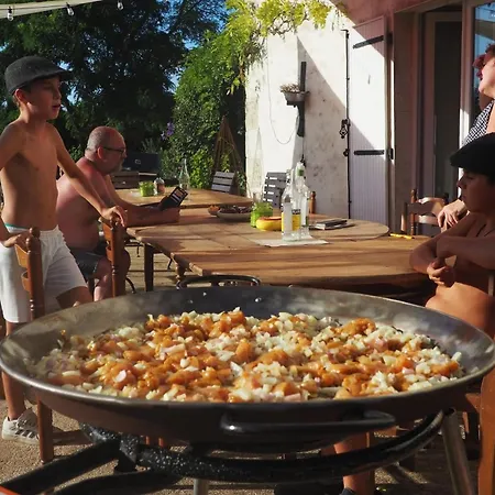 Apartment Pays De Joie - Gite-loft Le Piano Montalembert