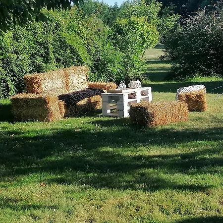 Pays De Joie - Gite-loft Le Piano * Montalembert